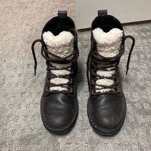 SOREL Lennox with Shearling Trim - NWOB